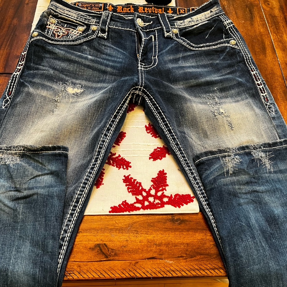 EUC Men’s Rock Revival Bootcut jeans (size 32 L)
